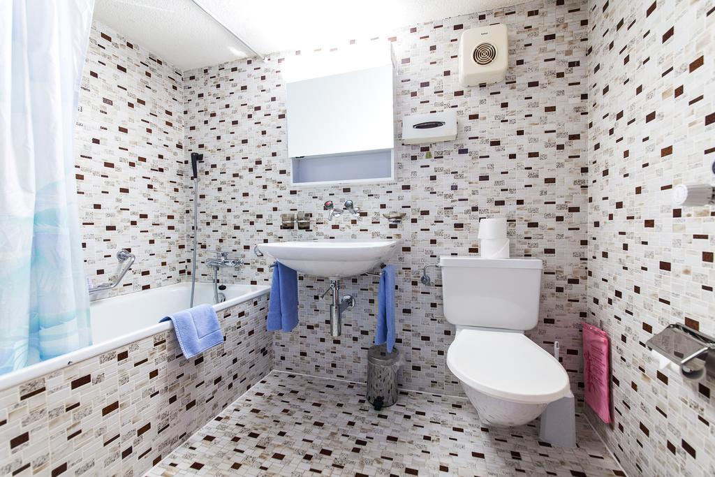 Splügen Hotel Piz Tambo חדר תמונה